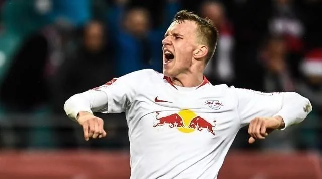 偶尔一个球 偶尔一个球