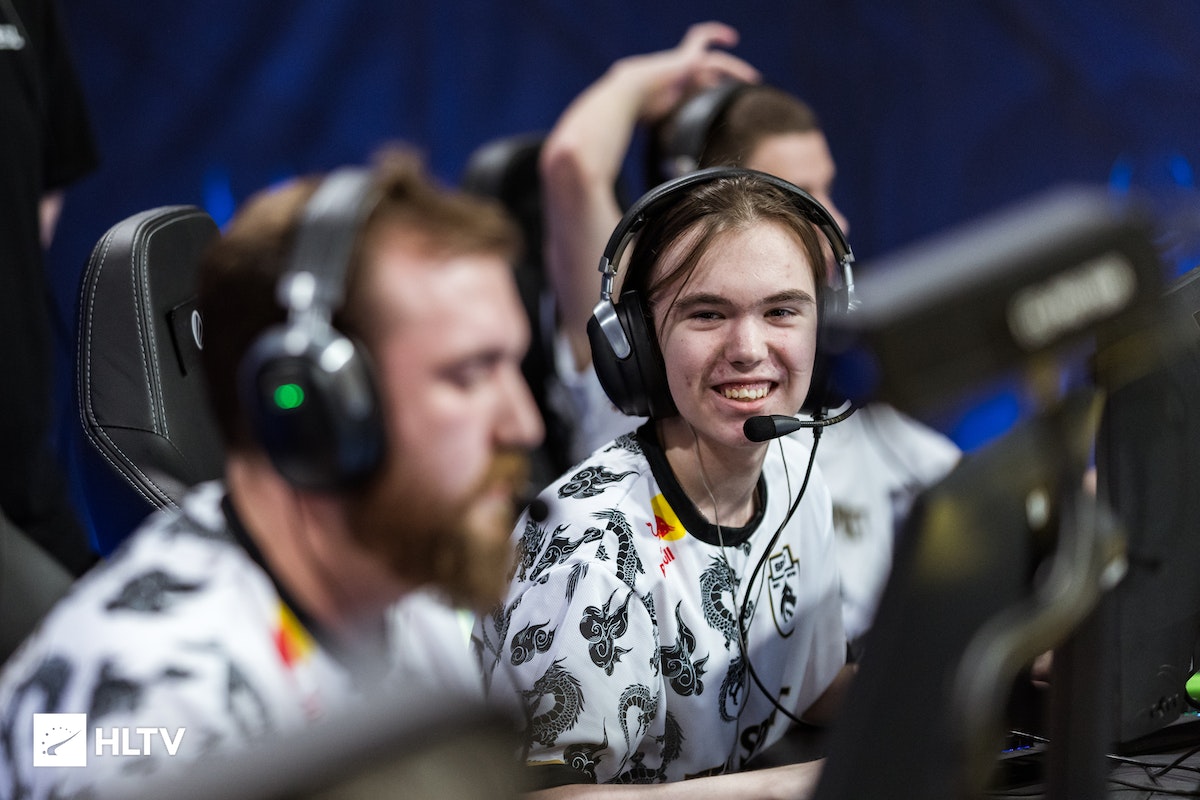 更是在国际 更是在国际