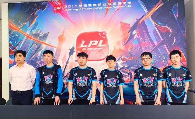 到了一个特 到了一个特