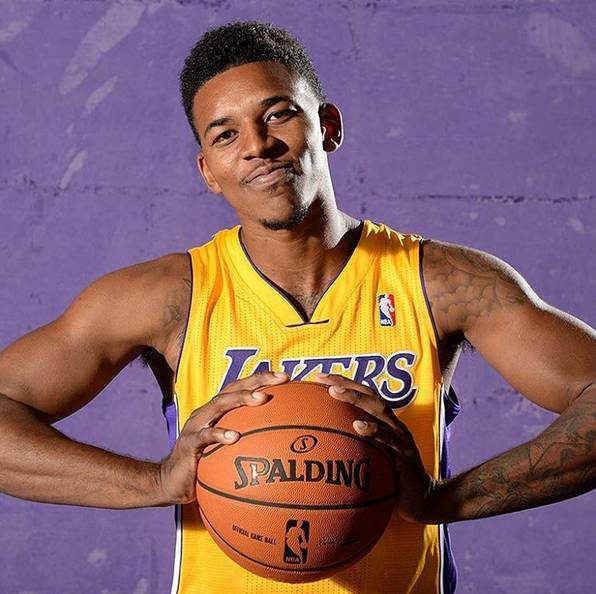 人的夹击强 人的夹击强